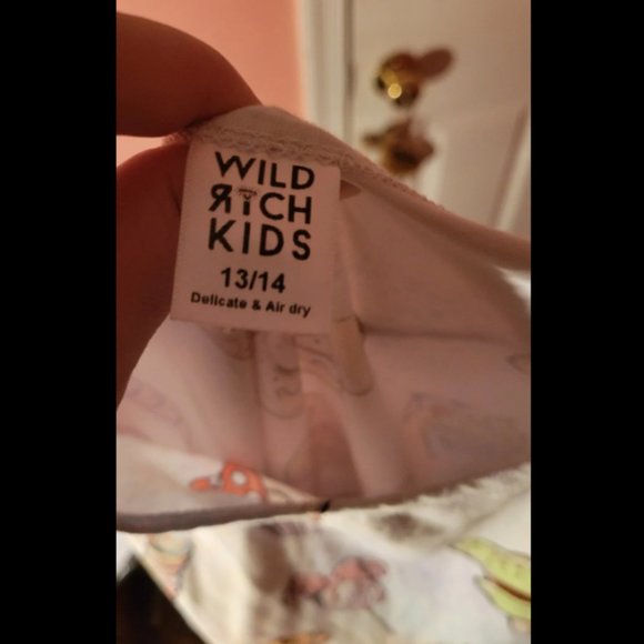 Wild Rich Kids - Disney Pastel Treats 13/14 - Picture 2 of 4